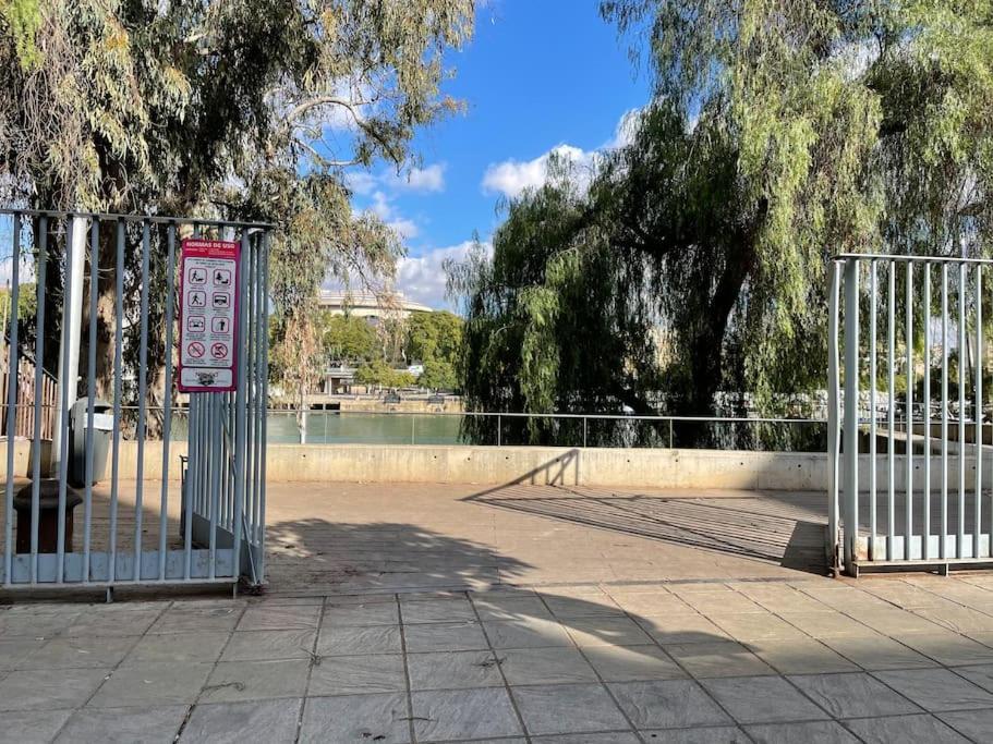 Selva La Bella. En El Corazon De Triana Lägenhet Sevilla Exteriör bild